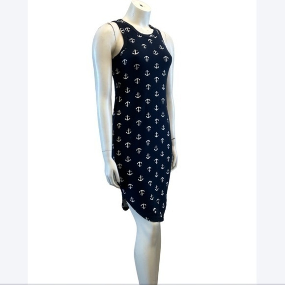 🛍️ 2/$12
Women’s sleeveless tank style fitted summer anchor sailor dress.